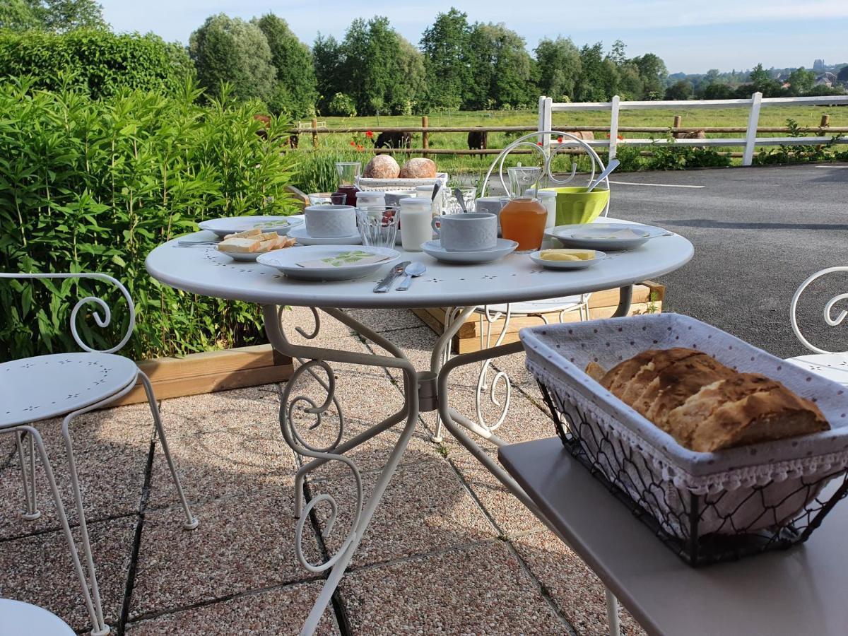 Bed and Breakfast Les Mout'Anes Saint-Hilaire-sur-Helpe Экстерьер фото
